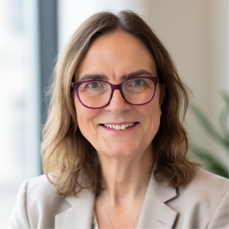 https://raisethebar.co.uk/wp-content/uploads/2024/04/Joanne-_Lockwood_IMAGE-22.07.26.jpg